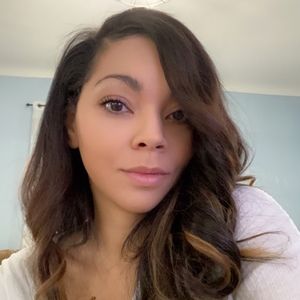 Meet your Posher, Niki